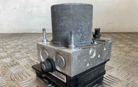 Audi A6 S6 C6 4F ABS Pump 4F0910517L 4F0614517L
