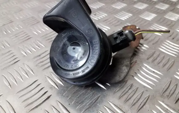 Volkswagen Touran I Horn signal