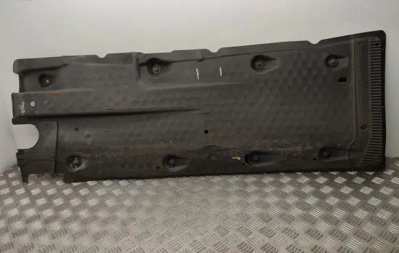 Seat Leon (1P) Side bottom protection 1Q0825212B 1Q0825212C
