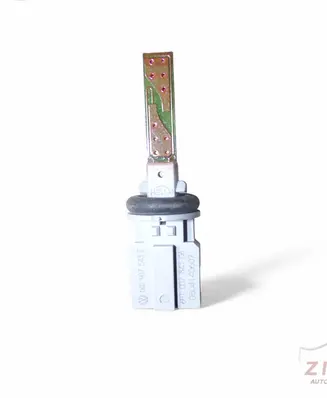 Skoda Octavia Mk3 (5E) Interior temperature sensor 1K0907543E