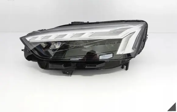 Audi A5 Headlight/headlamp