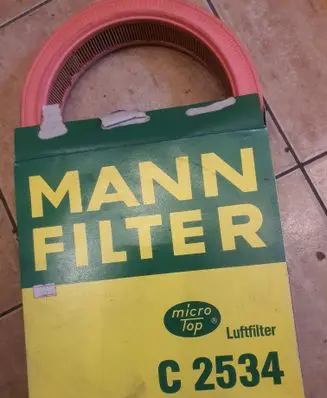 Ford Fiesta Air filter C253r