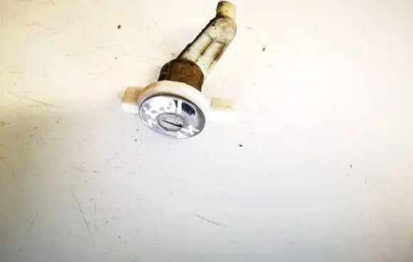 Renault Megane I Front door lock (next to the handle) 