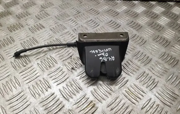 Audi A4 S4 B6 8E 8H Tailgate/trunk/boot lock/catch/latch 8E9827520