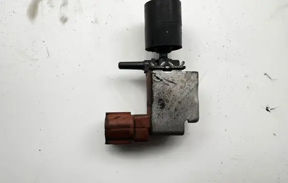 Toyota Land Cruiser (J120) Turbo solenoid valve 9091012184 1846003730