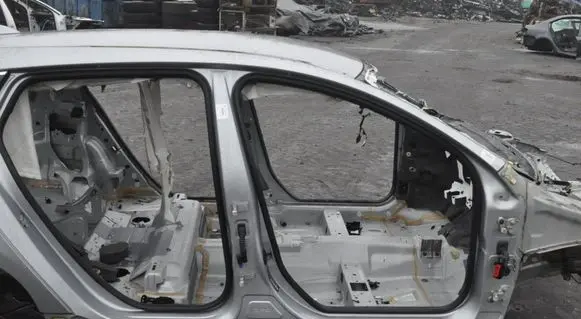 Volvo V60 Side car body part 