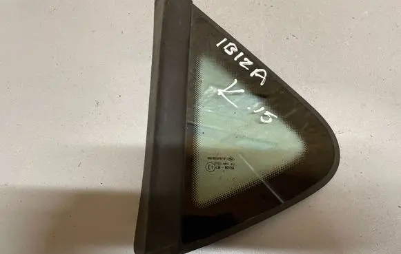 Seat Ibiza IV (6J,6P) Rear side window