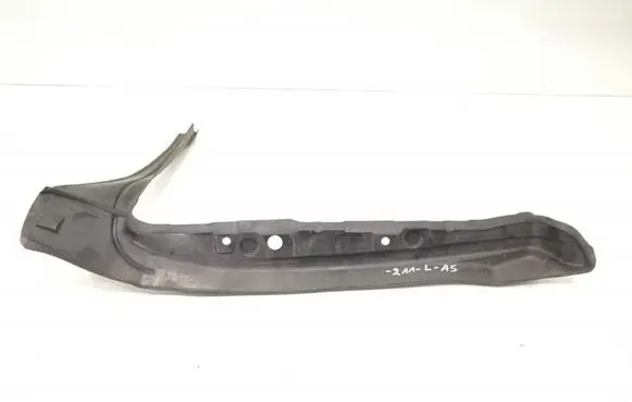 Audi A5 8T 8F Fender end trim 8T0821111A