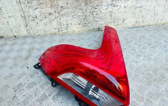 Volvo V40 Rear/tail lights 31395844