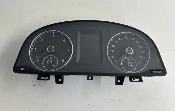 Volkswagen Touran II Speedometer (instrument cluster) 1T0920971D