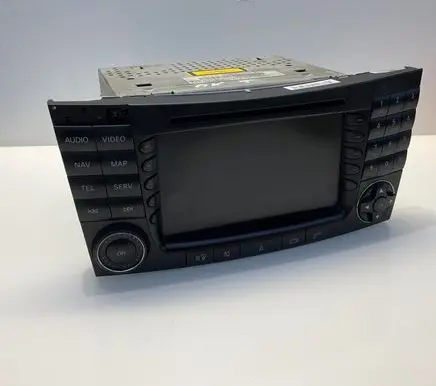 Mercedes-Benz E W211 Radio/CD/DVD/GPS head unit A2118203297 2118203297