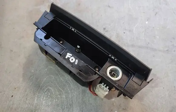 BMW 7 F01 F02 F03 F04 Car ashtray 9119317