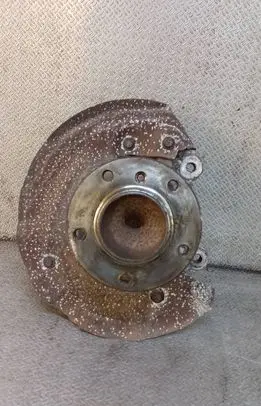 BMW 1 E81 E87 Front wheel hub spindle knuckle
