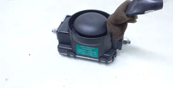 Toyota Avensis T270 Alarm system siren 8904005040 2370005180