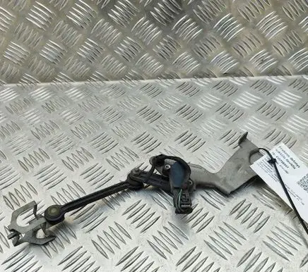 Mercedes-Benz GLE W167 Air suspension front height level sensor A0009059413