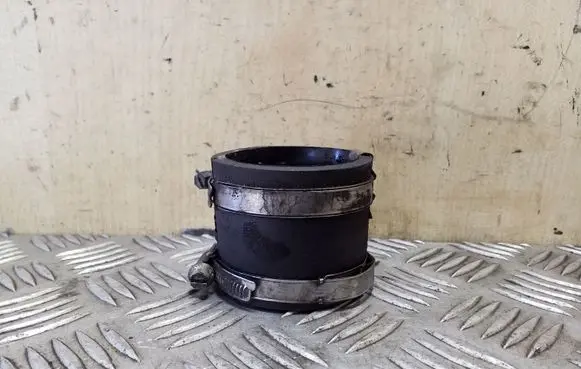 Volvo XC90 Intercooler hose/pipe 30714479