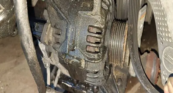 Audi A6 S6 C5 4B Generator/alternator