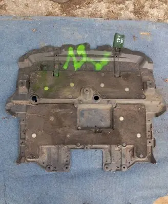Lexus IS 220D-250-350 Engine splash shield/under tray