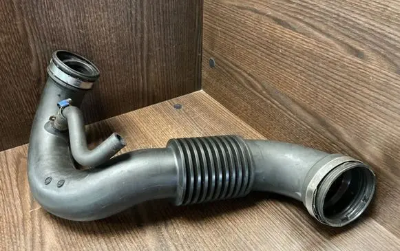 Renault Master II Intake resonator 8200201415