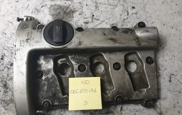Audi A6 S6 C5 4B Rocker cam cover 06C103471
