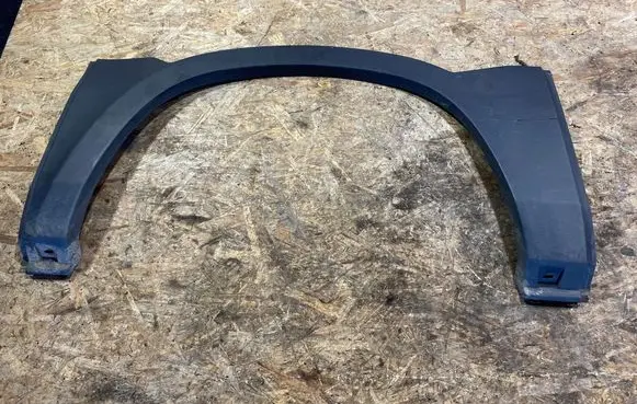 Iveco Daily 6th gen Rear arch trim 5801521559