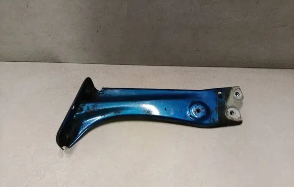 Skoda Octavia Mk3 (5E) Fender mounting bracket 5E0821141 2519
