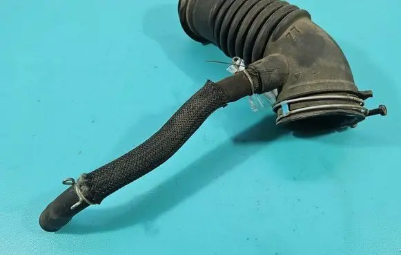 Intercooler hose/pipe