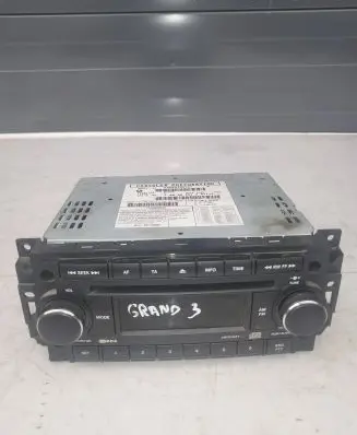Jeep Grand Cherokee (WK) Radio/CD/DVD/GPS head unit P05064067AF