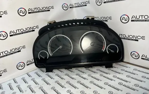 BMW 5 F10 F11 Speedometer (instrument cluster) 9328816 17388410 0263715151