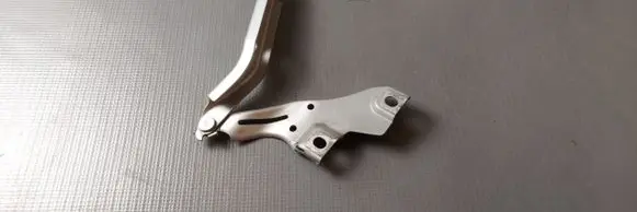 Volkswagen PASSAT B8 Engine bonnet/hood hinges 3G0823302