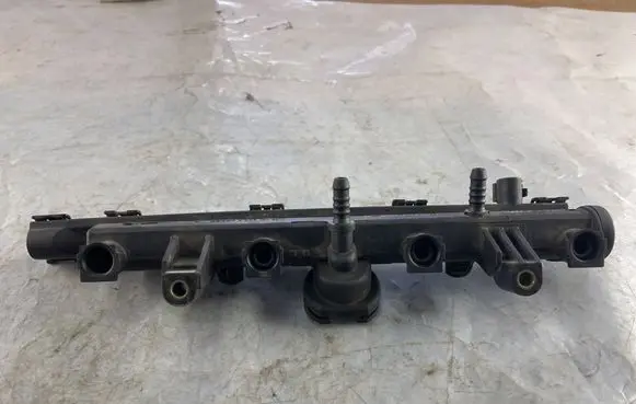 Volkswagen Polo III 6N 6N2 6NF Fuel main line pipe 030133319AA 0280151071 2435170160