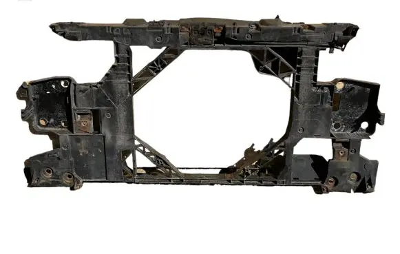 Renault Megane III Radiator support slam panel 752100004R