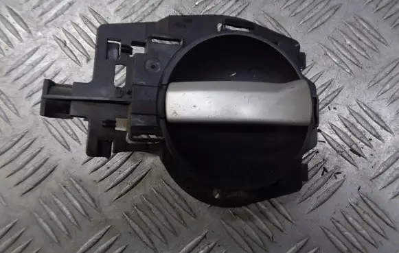 Citroen C2 Front door interior handle 