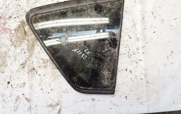 Toyota Corolla Verso AR10 Rear side window