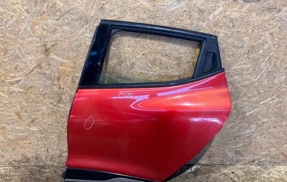Renault Clio IV Rear door 