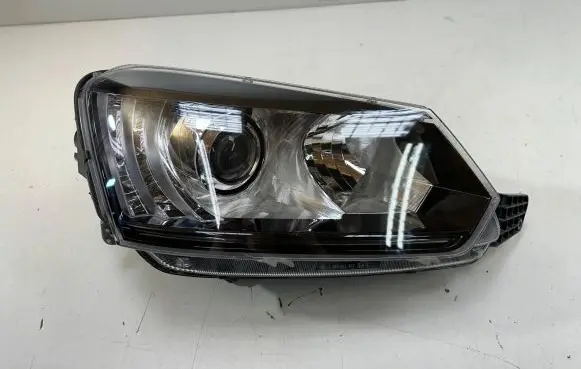 Skoda Yeti (5L) Headlight/headlamp