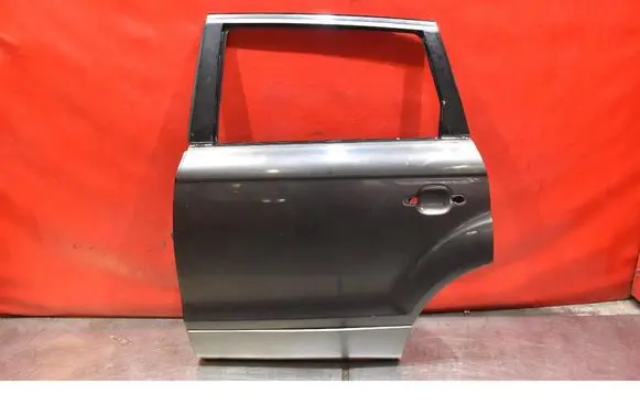 Audi Q7 4L Rear door 