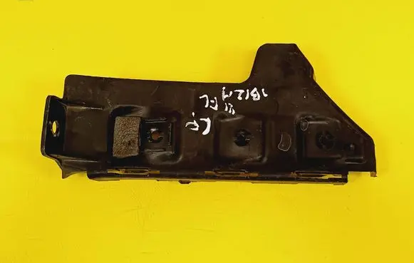 Seat Ibiza III (6L) Front bumper mounting bracket 6L0807183C