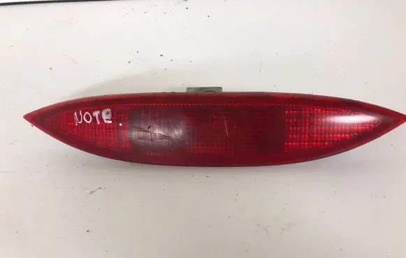 Nissan Note (E11) Third/center stoplight