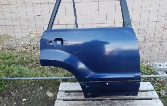 Suzuki Grand Vitara II Rear door