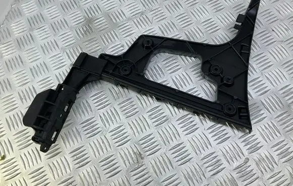 Audi A5 8T 8F Bumper support mounting bracket corner 8T0807454RH 8T0807890RH
