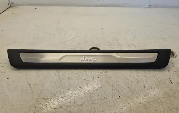 Jeep Grand Cherokee Front sill trim cover 1NC80DX9AB