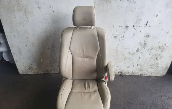 Lexus RX 330 - 350 - 400H Front passenger seat 
