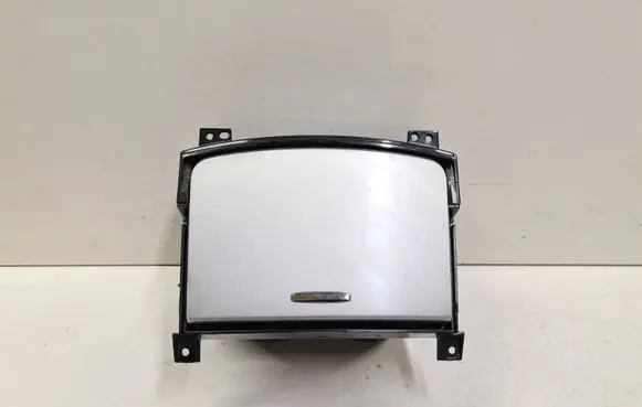 Cup holder front