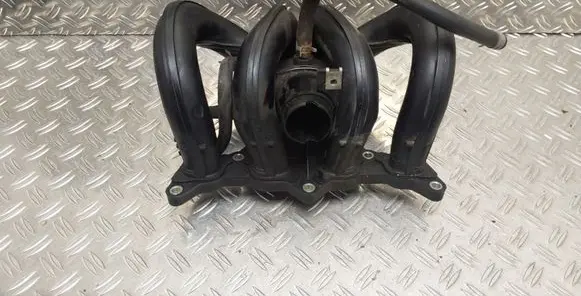 Toyota Yaris Intake manifold 2SZ