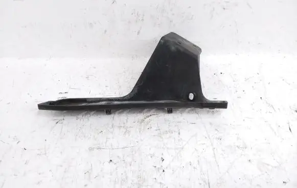 Cadillac CTS Front bumper mounting bracket 25923849