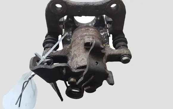 Renault Clio III Rear brake caliper