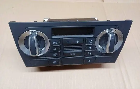 Audi A3 S3 8P Climate control unit 8P0820043BM A2C53380926