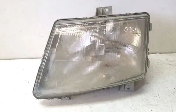 Mercedes-Benz Vito Viano W638 Headlight/headlamp 6388200061