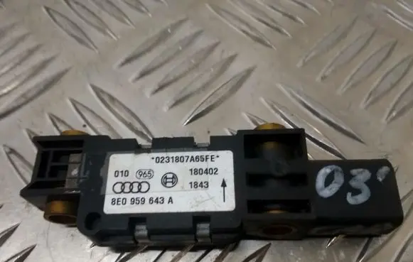 Audi A4 S4 B6 8E 8H Airbag deployment crash/impact sensor 8E0959643A 0231807A65FE
